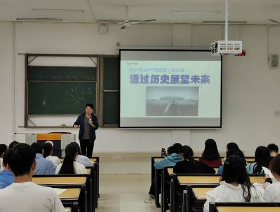 说明: EB75A4921F5C88CD898CC24D5F5CDDB3
